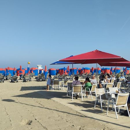 L'Escale A Deauville Luaran gambar