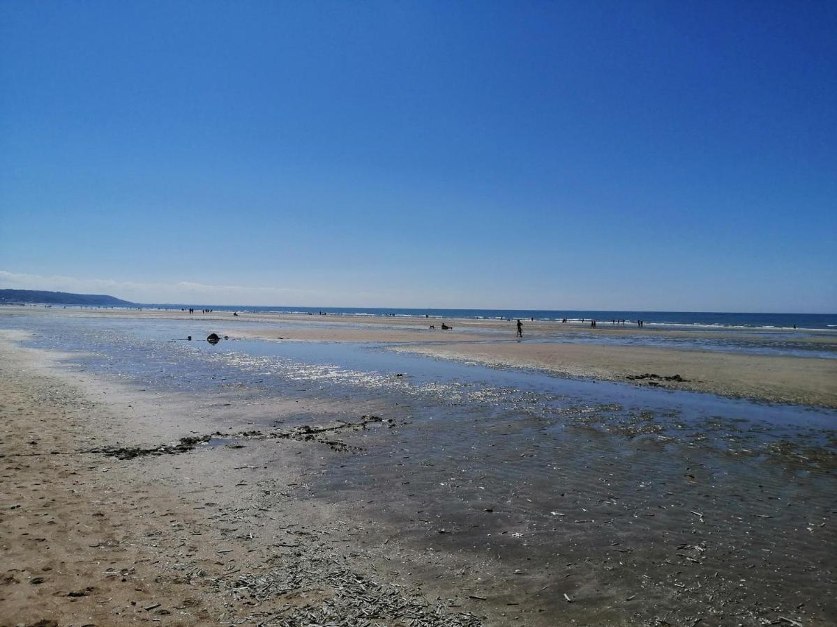 L'Escale A Deauville Luaran gambar