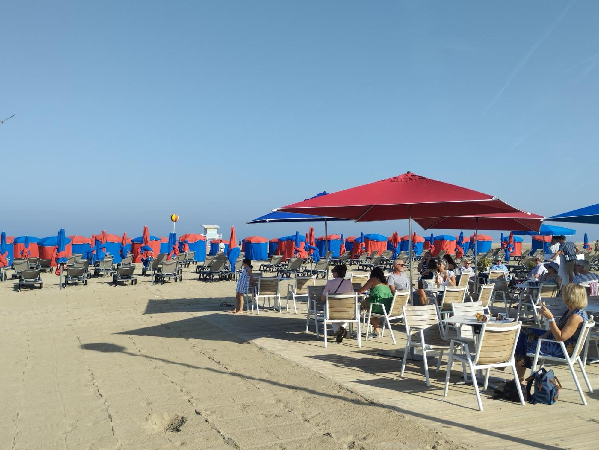 L'Escale A Deauville Luaran gambar